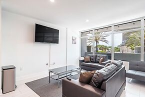 Purple Pelican by Opus (Suite 1)