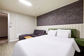 GALLERIA HOTEL