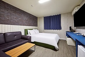 GALLERIA HOTEL