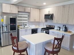 Luxury 4-Bedroom villa