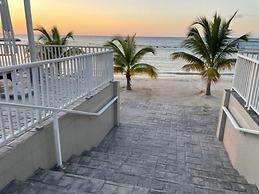 Luxury 4-Bedroom villa