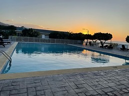 Luxury 4-Bedroom villa