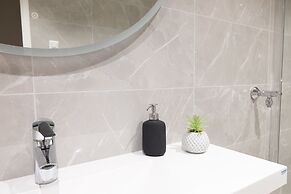 2ndhomes Brand New 3BR Deluxe Apartment