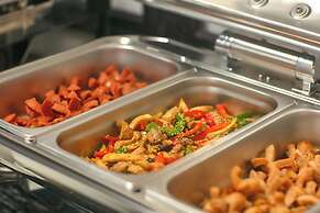 Media Central Hotel & Spa