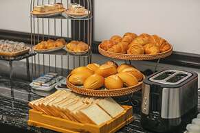 Media Central Hotel & Spa