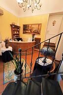 CARPEDIEM. Apartment with 59 steps-gradini. In the center of Amalfi at