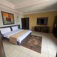 Owee Suites