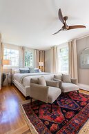 16 Elm Heritage Hotel