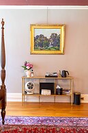 16 Elm Heritage Hotel