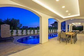 Orka World Villa 2 in Oludeniz
