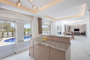 Orka World Villa 2 in Oludeniz