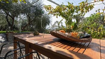 Italianway - Luxury Apartment in Modern Villa 2