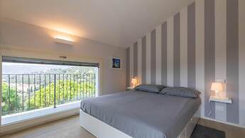 Italianway - Luxury Apartment in Modern Villa 2