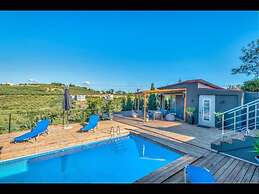 Private Pool Villa GGK