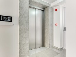 Sanders Crystal 1 - Large 4-bdr Penthouse With Shared Pool