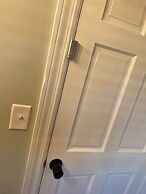 Feel Cozy At Home In Cio A Clean Bright Welcoming Private Updated Room