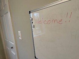 Feel Cozy At Home In Cio A Clean Bright Welcoming Private Updated Room