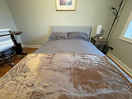 Feel Cozy At Home In Cio A Clean Bright Welcoming Private Updated Room