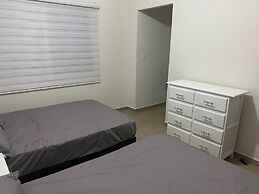 Hermosa Casa Con Laguna Y Alberca