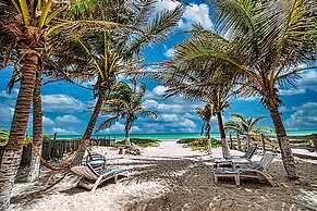 Location Location Location Best Beachfront Spot in El Cuyo With Stunni