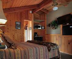 Silver Pines Lodge