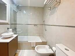 San Telmo - Paseo De La Cisterna Building