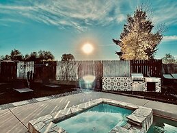 Water Vinyasa Fire Pit Pool Outdoor Lounge