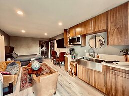 Water Vinyasa Fire Pit Pool Outdoor Lounge