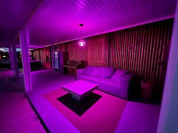 Water Vinyasa Fire Pit Pool Outdoor Lounge