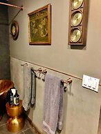 Water Vinyasa Fire Pit Pool Outdoor Lounge