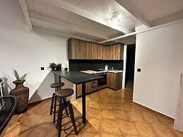 Maisonette Near Beach & City Center