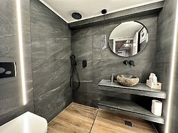 Maisonette Near Beach & City Center