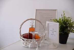 Maisonette Near Beach & City Center