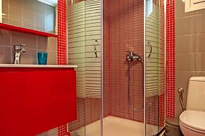 Bbq, Balcony, 42mbps, King, Backyard, Full Kitchen-1