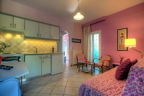 Bbq, Balcony, 42mbps, King, Backyard, Full Kitchen-1