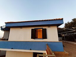 Casa Blusea a 100 Metri dal Mare