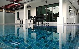 Private Pool With Jacuzzi & Kids Pool @ Royal Park