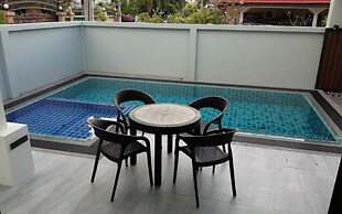 Private Pool With Jacuzzi & Kids Pool @ Royal Park