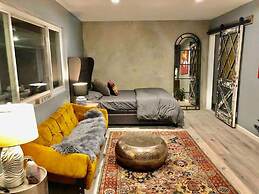 5 Elements Sleeps 246 Fire Pits Poolhot Tub