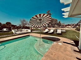 5 Elements Sleeps 246 Fire Pits Poolhot Tub