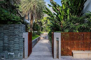 Beachfront 2br Home With Private Plunge Pool on Stunning Naithon Beach