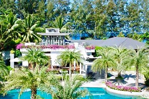 Beachfront 2br Home With Private Plunge Pool on Stunning Naithon Beach