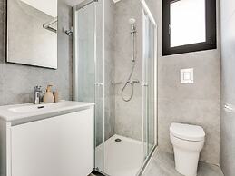 Sanders Crystal 1 - Cute  2-bdr Apt With Shared Pool