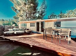 air Vinyasa Wineries Fire Pit Pool