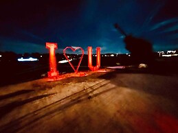 air Vinyasa Wineries Fire Pit Pool