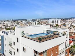 Sanders Crystal 2 - Penthous With Shared Rooftop