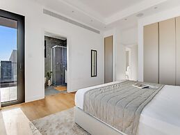 Sanders Crystal 2 - Penthous With Shared Rooftop