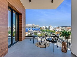 Sanders Crystal 2 - Penthous With Shared Rooftop