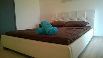 Apartment With Pool Near Beach In St Julians