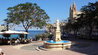 Apartment With Pool Near Beach In St Julians